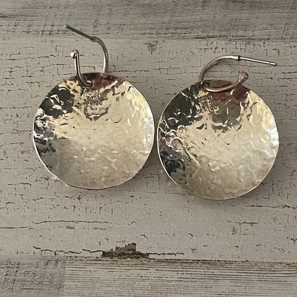 Vintage Silver Hammered Disc Drop Earrings. - Picture 3 of 5